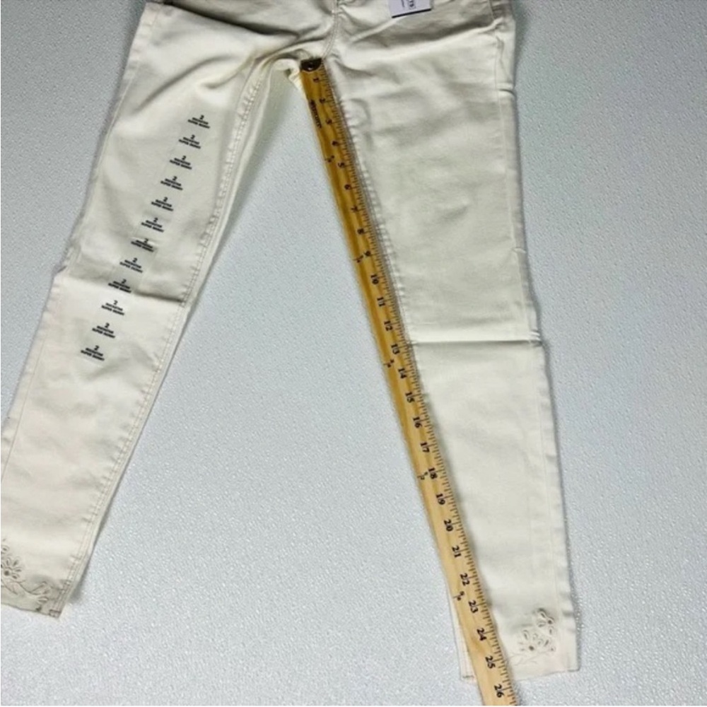 Old Navy High-Waisted Rockstar Super Skinny Off-White Ankle Jeans Size 2 NWT - Picture 8 of 12